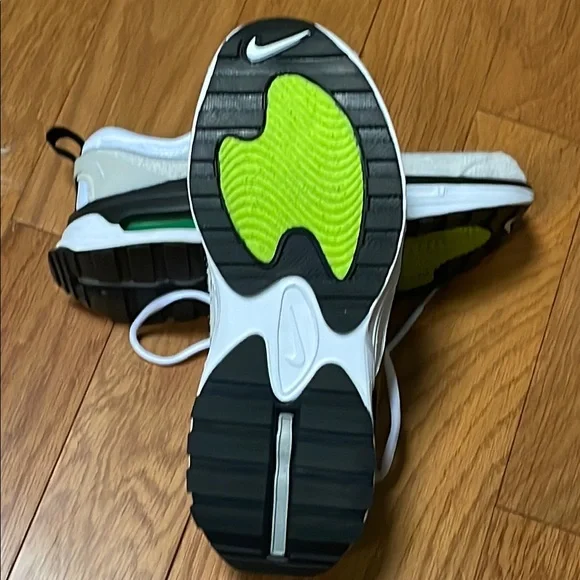 Nike Air Max Bliss Running Shoe, Size 8.5 - Picture 7 of 10